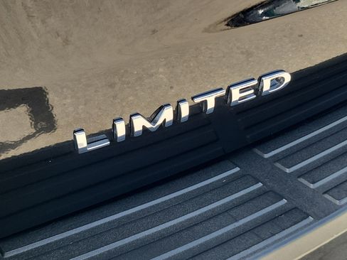 Used 2023 Ford Expedition Max Limited AWD/4WD image 34