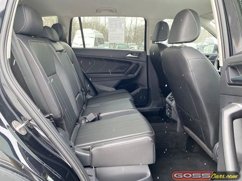 Used 2024 Volkswagen Tiguan SE image 6