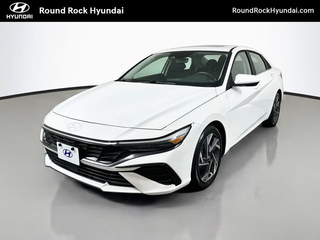Used 2025 Hyundai Elantra SEL FWD image 1