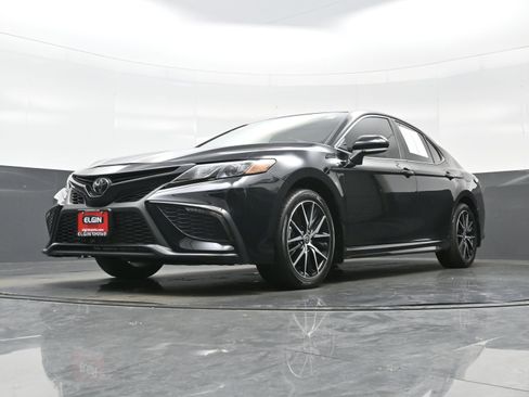 Used 2024 Toyota Camry SE FWD image 26