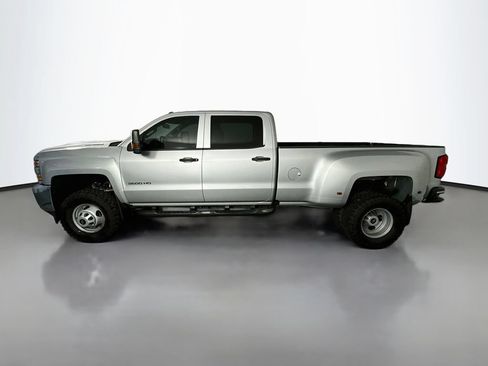 Used 2019 Chevrolet Silverado 3500 W/T w/ WT Convenience Package AWD/4WD image 4