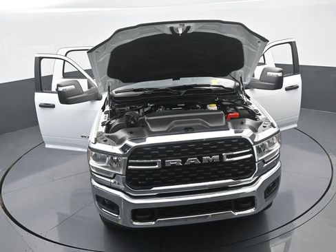 Used 2024 RAM 2500 Big Horn AWD/4WD image 77