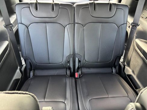 New 2025 Jeep Grand Cherokee L Limited w/ Trailer Tow Package image 8