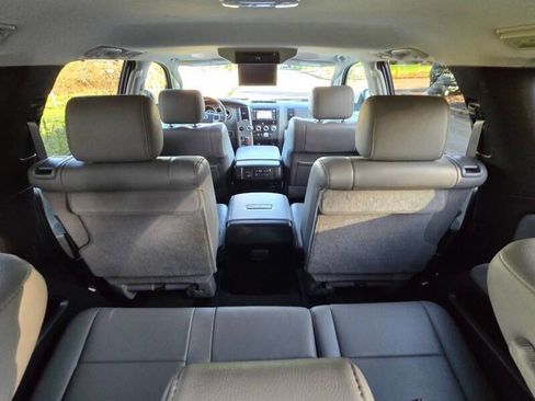 Used 2016 Toyota Sequoia Platinum AWD/4WD image 19