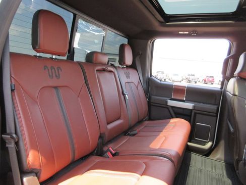 Used 2019 Ford F350 King Ranch w/ King Ranch Ultimate Package AWD/4WD image 28