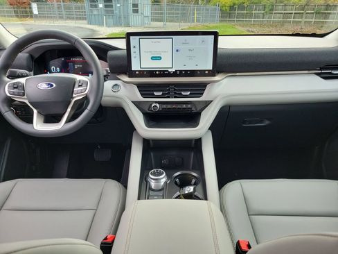 New 2026 Ford Explorer Active w/ Active Comfort Package image 11