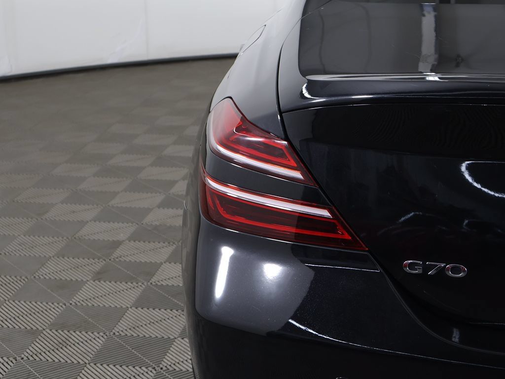 Used 2023 Genesis G70 2.0T AWD/4WD image 15