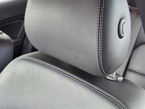 Used 2018 Mercedes-Benz GLA 250 image 15