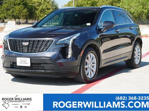 Used 2023 Cadillac XT4 Luxury w/ Cold Weather Package image 1