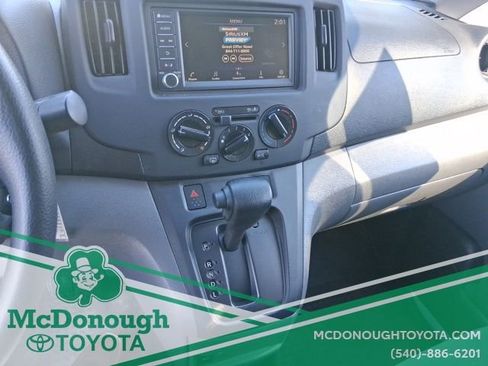 Used 2021 Nissan NV200 SV w/ Back Door Glass Package image 9
