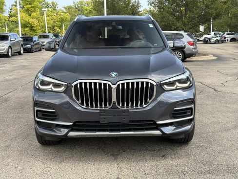 Used 2022 BMW X5 xDrive40i w/ Premium Package AWD/4WD image 2