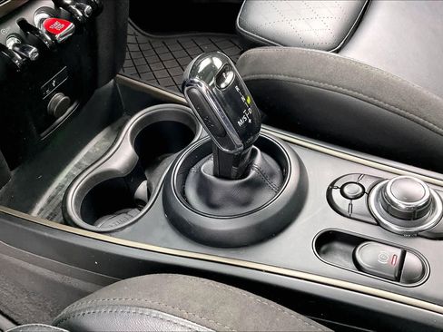 Certified 2023 MINI Cooper Countryman S w/ Signature Upholstery Package image 17