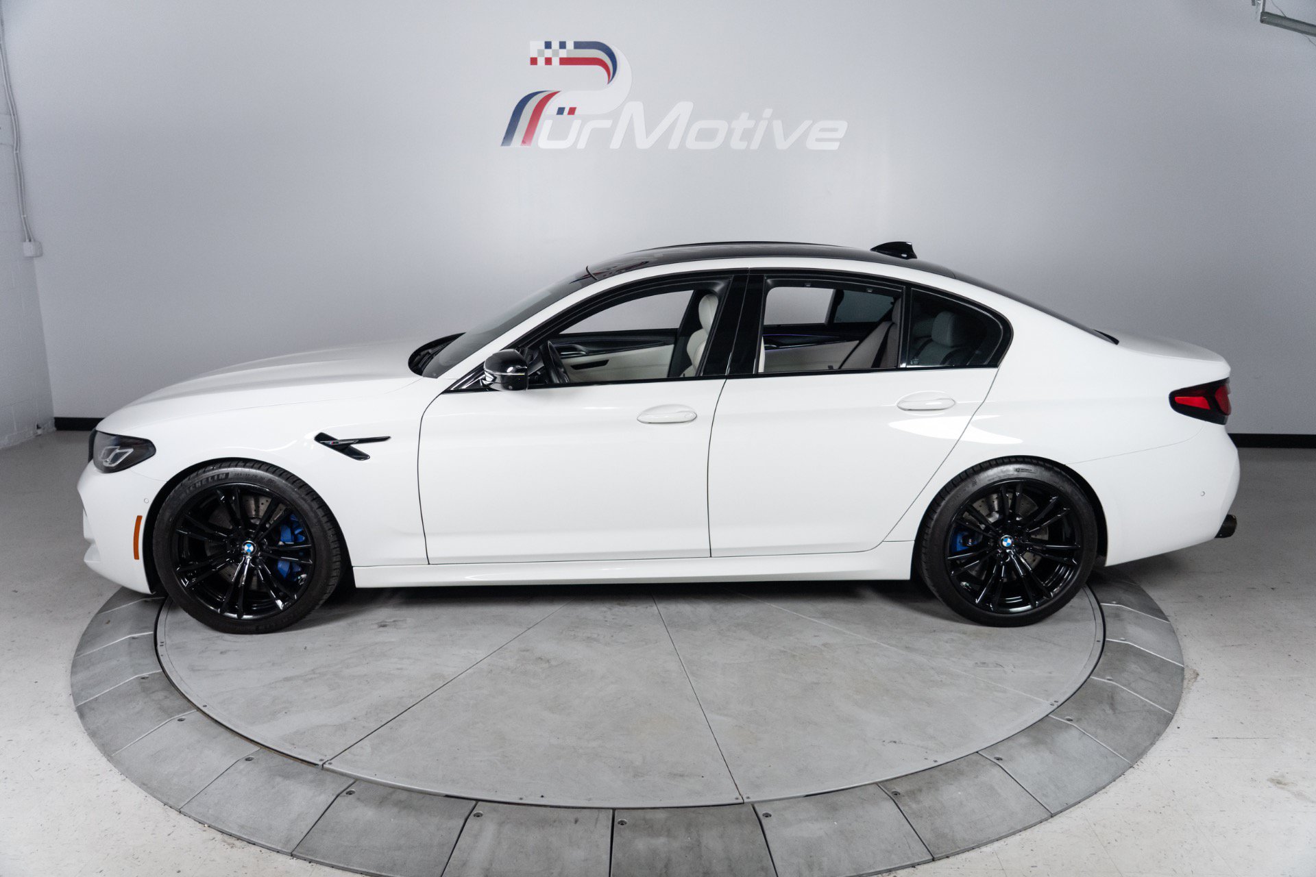 Used 2021 BMW M5 w/ Competition Package AWD/4WD image 4