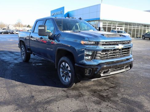 New 2026 Chevrolet Silverado 2500 Custom image 2