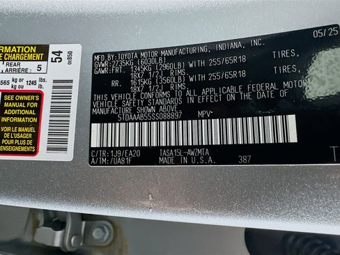 Used 2025 Toyota Grand Highlander XLE image 12