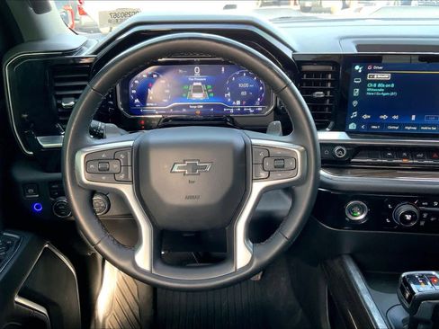 Used 2024 Chevrolet Silverado 1500 LT Trail Boss image 6