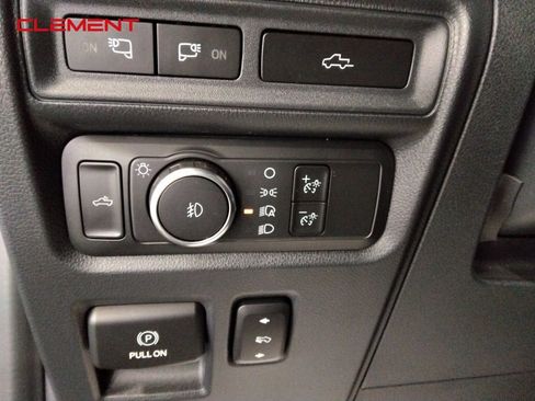 Used 2021 Ford F150 Platinum w/ FX4 Off-Road Package image 14