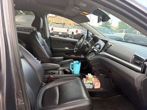Used 2023 Honda Odyssey Touring image 18