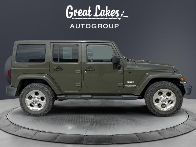 Used 2015 Jeep Wrangler Unlimited Sahara w/ Dual Top Group AWD/4WD image 6