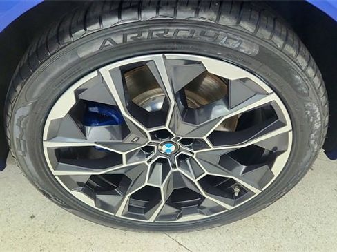 Used 2025 BMW X7 M60i image 63