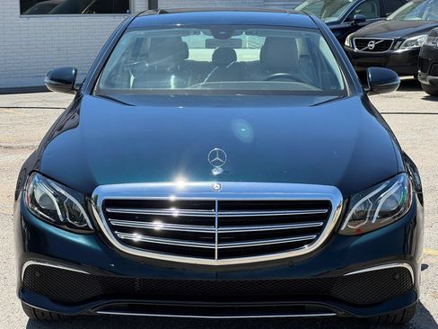 Used 2017 Mercedes-Benz E 300 4MATIC w/ Premium 1 Package image 10