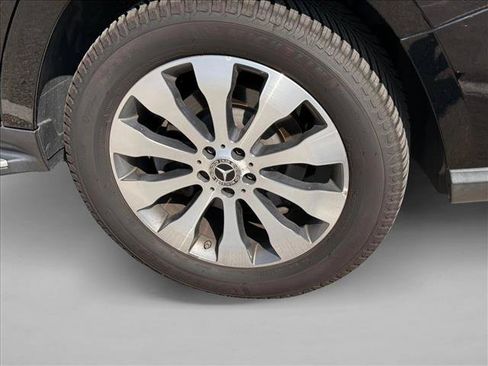 Used 2019 Mercedes-Benz GLS 450 4MATIC image 11