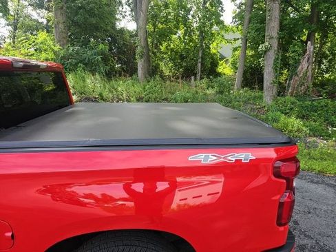 Used 2022 Chevrolet Silverado 1500 Custom w/ Rally Edition AWD/4WD image 18