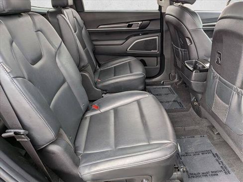 Used 2025 Kia Telluride S AWD/4WD image 28