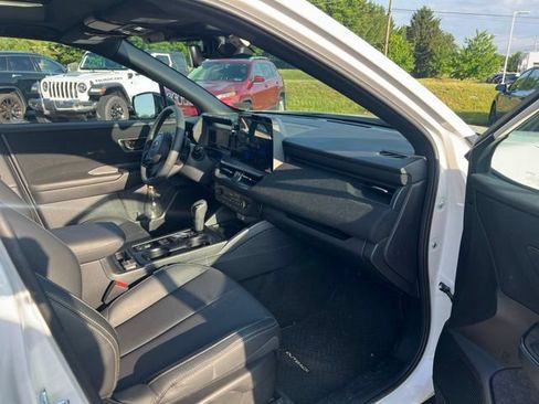 Used 2026 Subaru Outback Limited AWD/4WD image 18