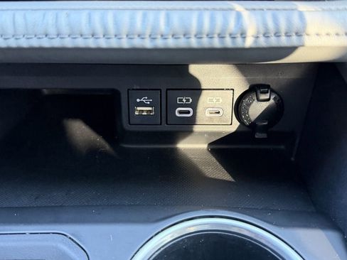 Used 2023 Toyota Highlander XLE FWD image 26