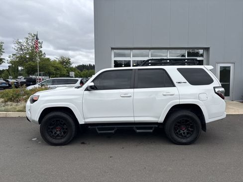 Used 2022 Toyota 4Runner TRD Pro AWD/4WD image 2