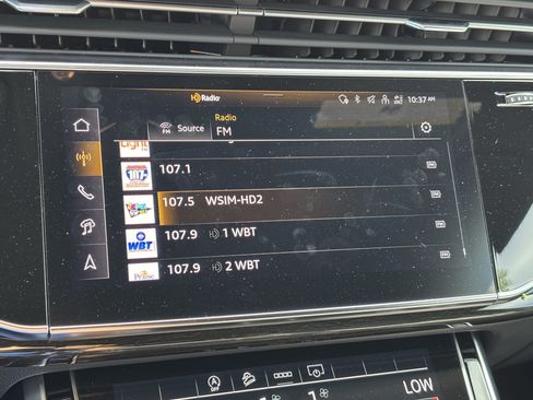 Used 2025 Audi Q8 Premium Plus AWD/4WD image 27
