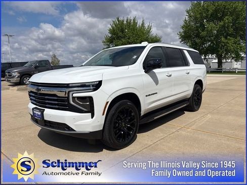 New 2026 Chevrolet Suburban LT w/ Comfort Package AWD/4WD image 4