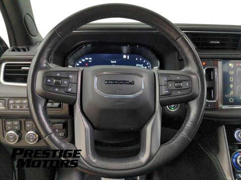 Used 2023 GMC Yukon Denali Ultimate AWD/4WD image 18