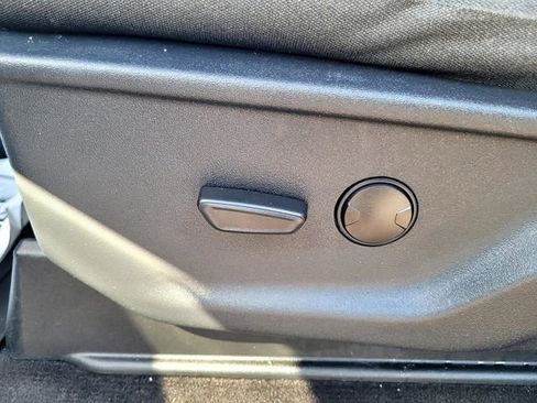 Used 2022 Ford F150 XLT w/ Equipment Group 301A Mid image 11