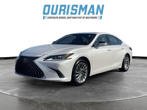 Used 2022 Lexus ES 300h 300h Luxury image 2