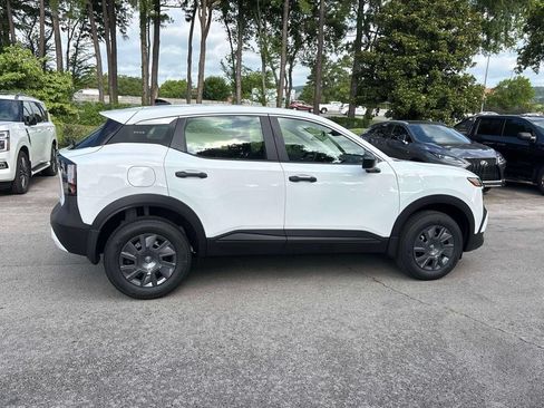 New 2026 Nissan Kicks S FWD image 8