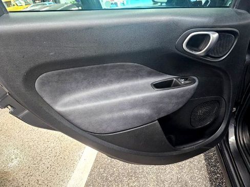 Used 2017 FIAT 500L Trekking image 25