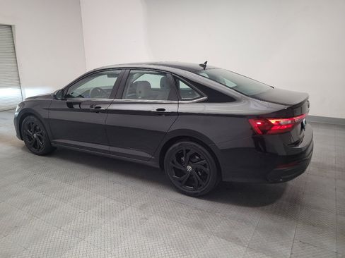 Used 2025 Volkswagen Jetta SE w/ Sunroof Package FWD image 3