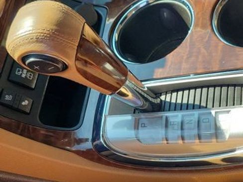 Used 2016 Buick Enclave Premium w/ Experience Buick Package image 30