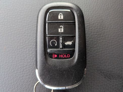 Used 2025 Honda Pilot EX-L image 30