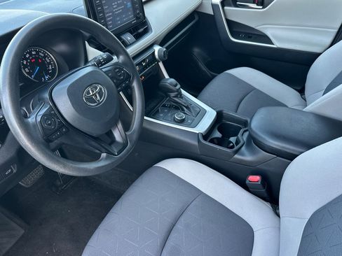 Certified 2021 Toyota RAV4 XLE w/ Convenience Package image 9