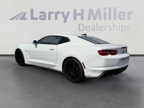 Used 2021 Chevrolet Camaro LT RWD image 3