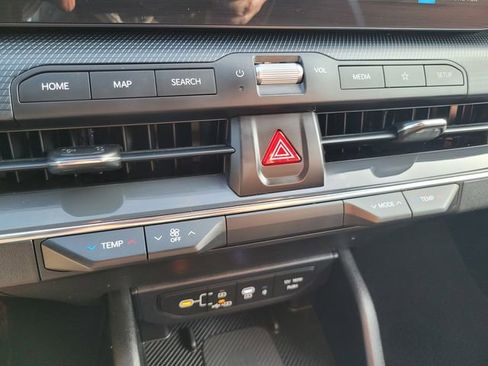 Used 2025 Kia K4 GT-Line w/ GT-Line Premium Package image 24