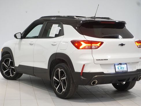 Certified 2023 Chevrolet TrailBlazer RS w/ Sun and Liftgate Package image 8