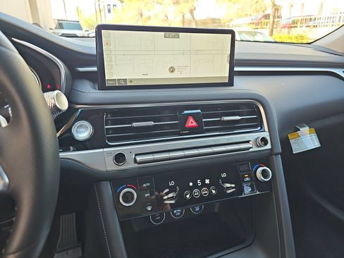 Certified 2026 Genesis G70 2.5T RWD image 20