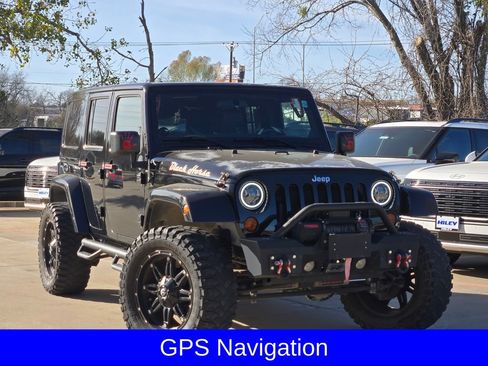 Used 2012 Jeep Wrangler Unlimited Sahara w/ Connectivity Group image 2