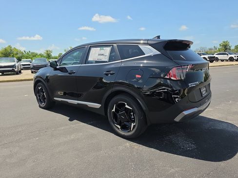 New 2026 Kia Sportage EX FWD image 6