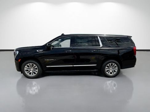Used 2024 GMC Yukon XL Denali AWD/4WD image 6