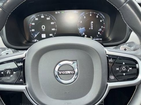 Used 2020 Volvo S90 T6 R-Design image 36